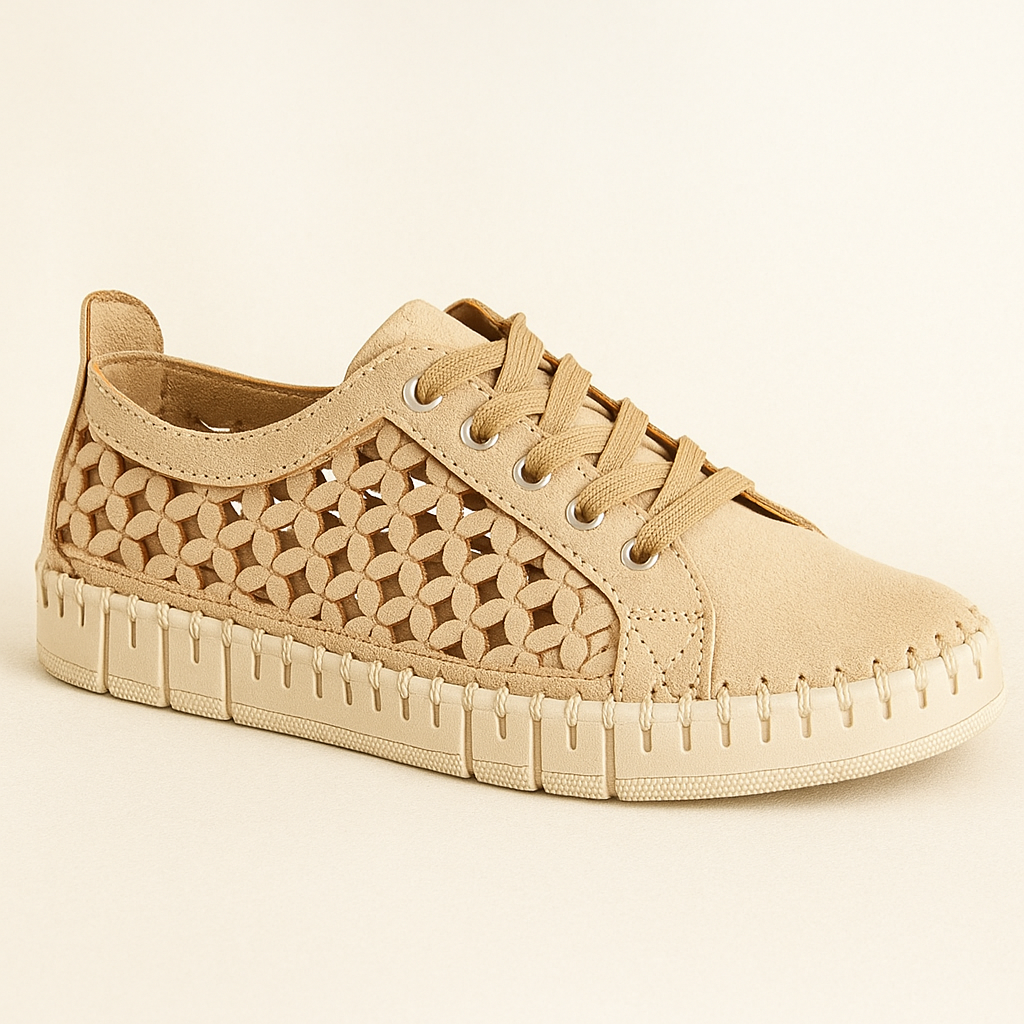 شوز أرابيسك حريمي جلد صناعي لون بيج بنقشة تهوية ونعل مريح