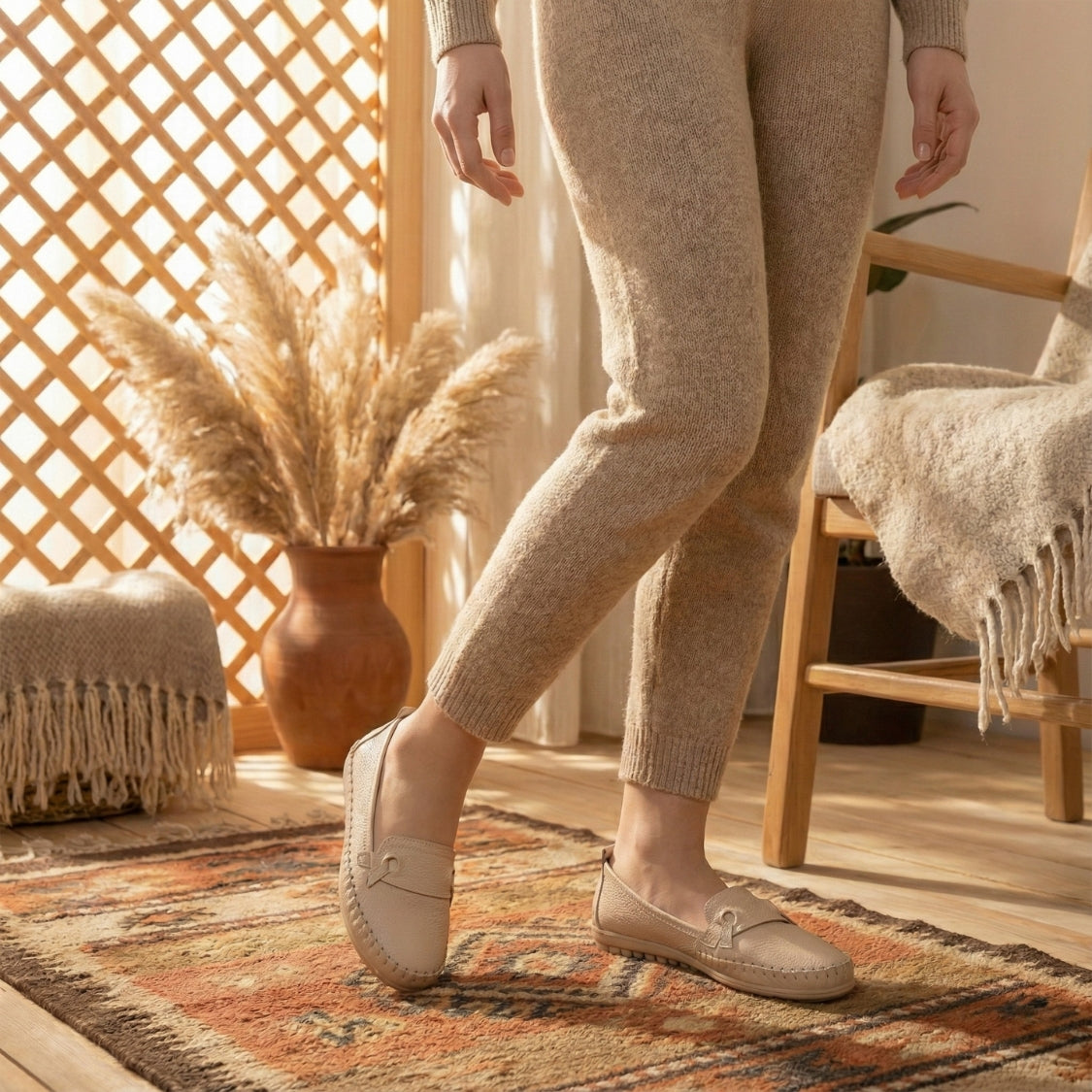 Stitched T-Strap Loafers Cream (112)