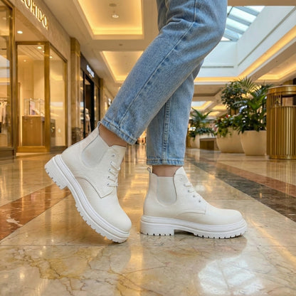 Infinity Boot | white- Model 201
