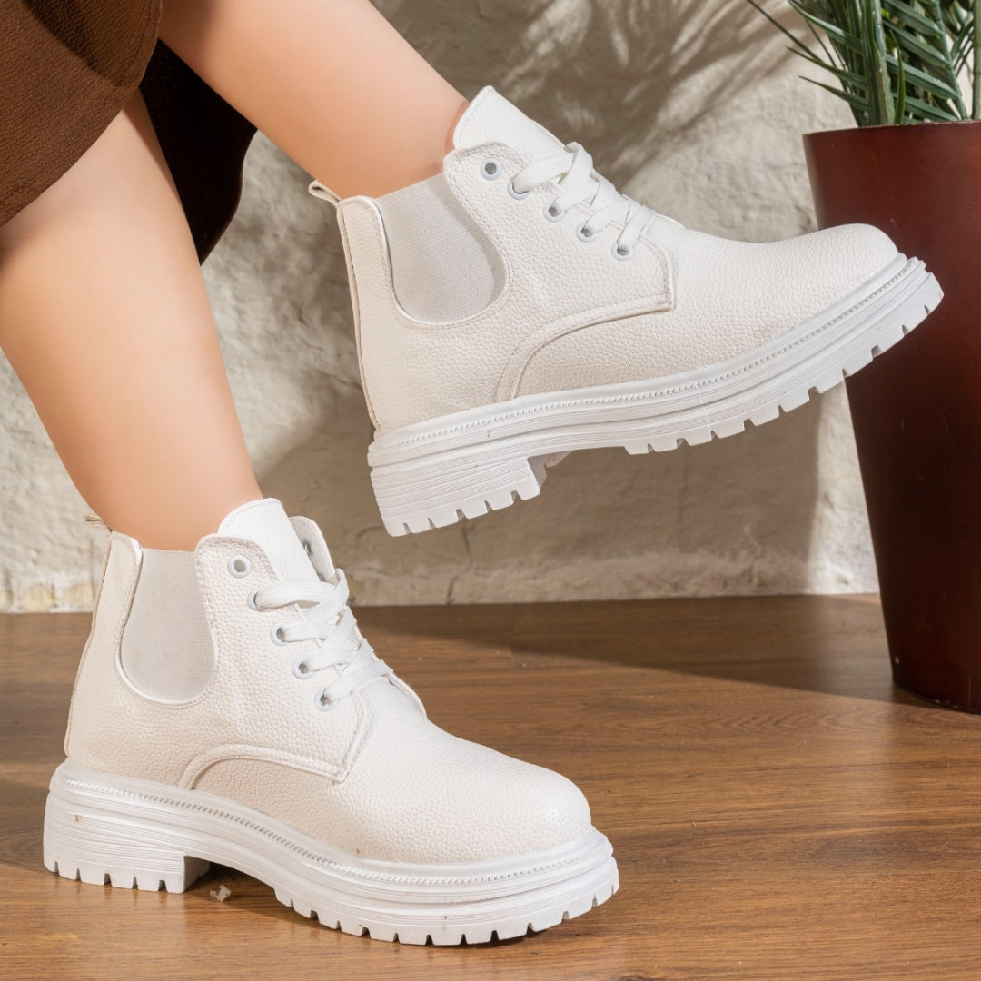 Infinity Boot | white- Model 201